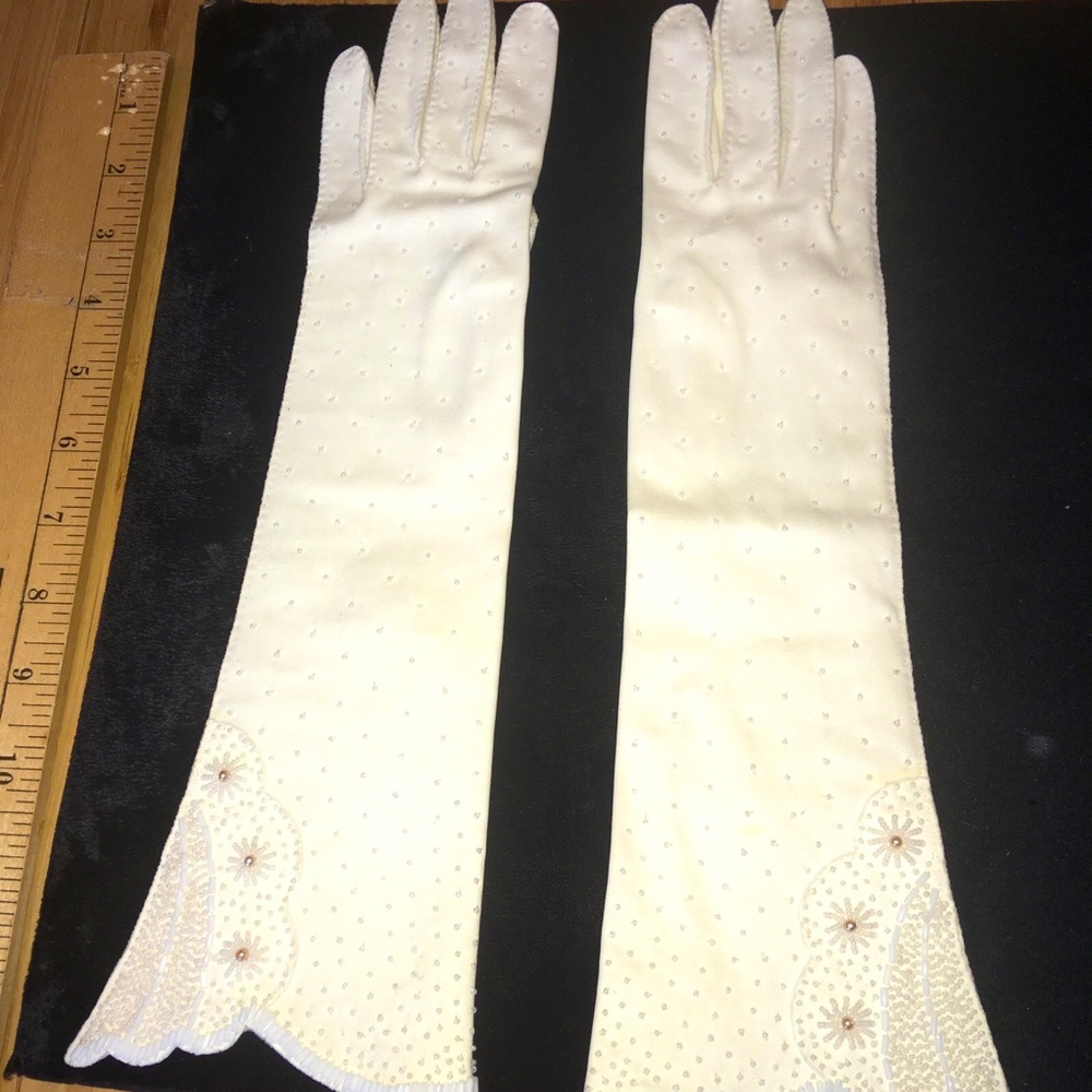 Vintage Hand beaded in Hong Kong White Wedding Gloves w/Pearls and white beads